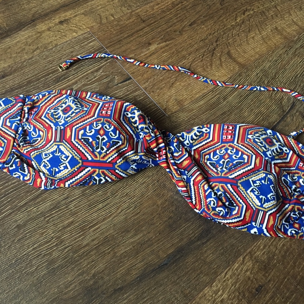 SWIM TOP - Picture 1 of 3